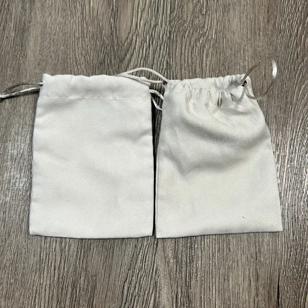 Kendra Scott Jewelry Pouch Cream Gold Foil Logo Drawstring Dust Bag Set of 2